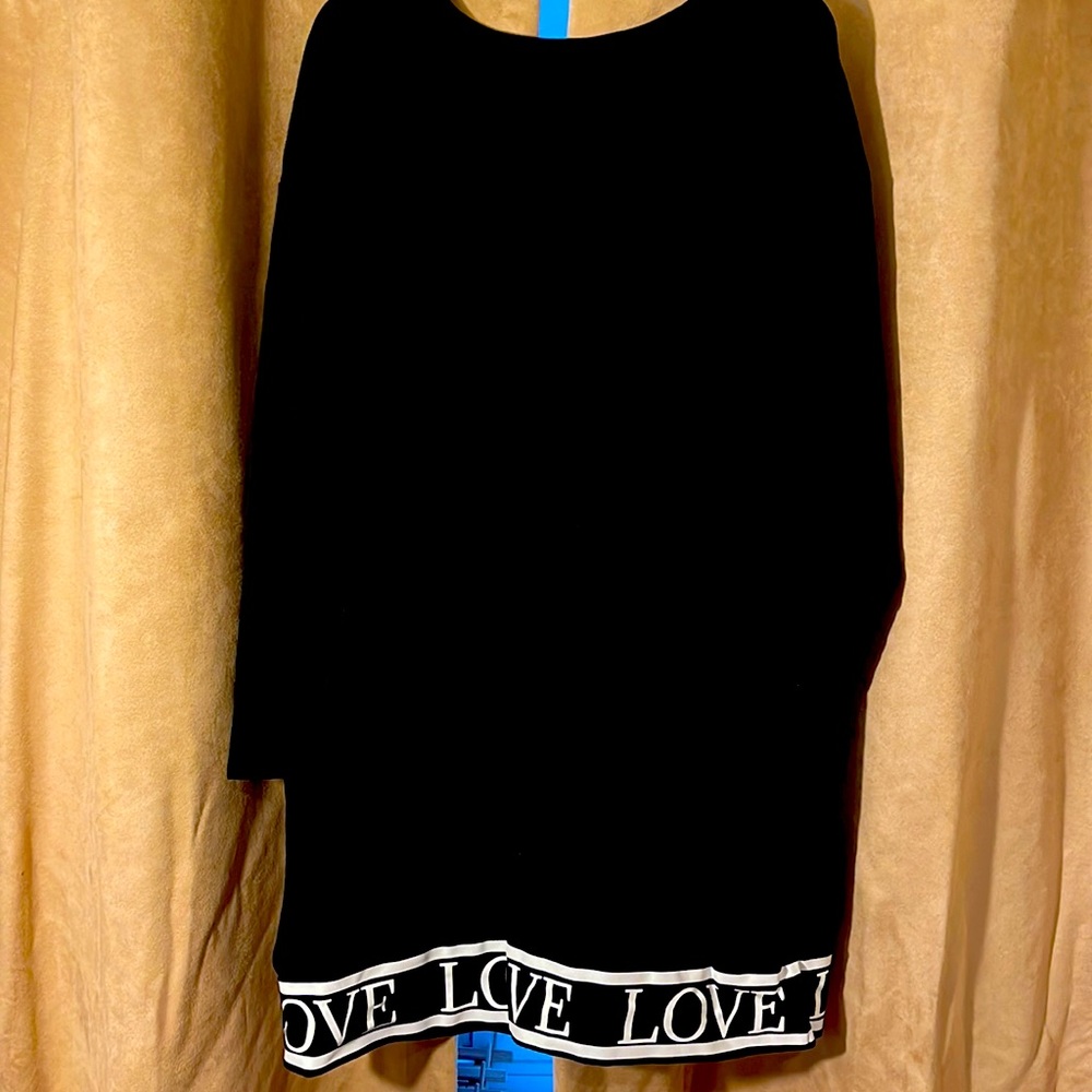 Black w/white letters LOVE. Long sleeve sweat shirt dress w/pockets